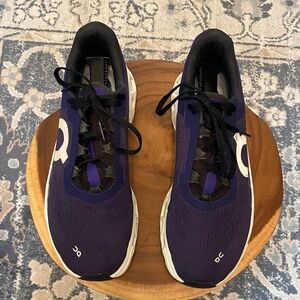 On Running Cloudmonster Sneakers